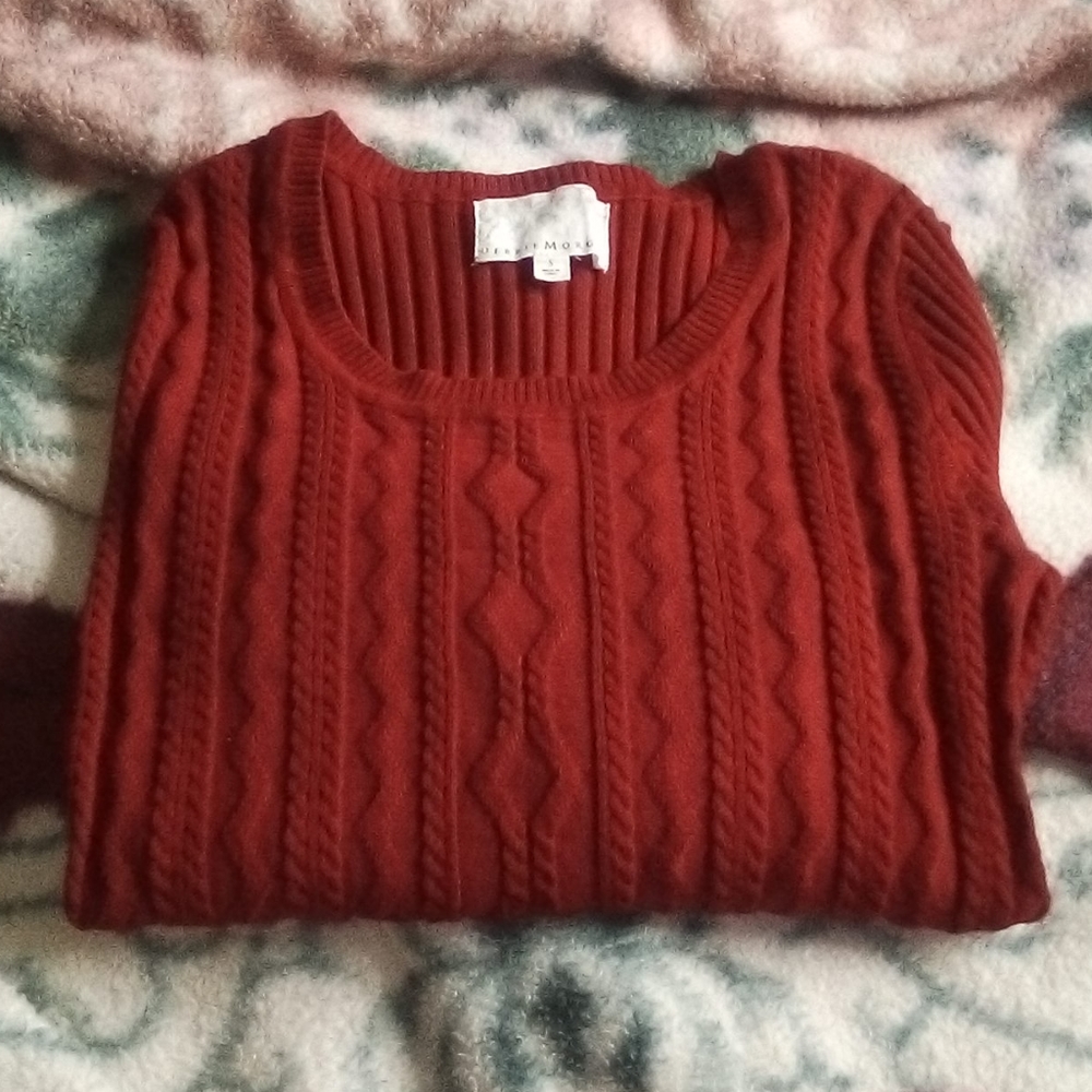 Debbie Morgan ribbed red top, size Small.